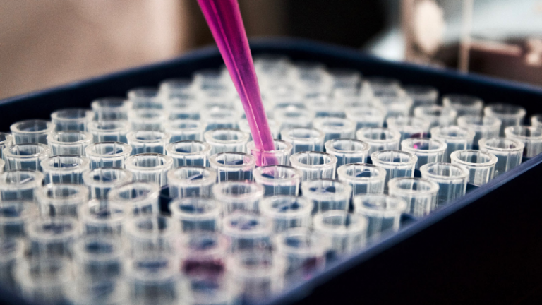 Microfluidic-based skin-on-chip models for safety assessment of nanomaterials
