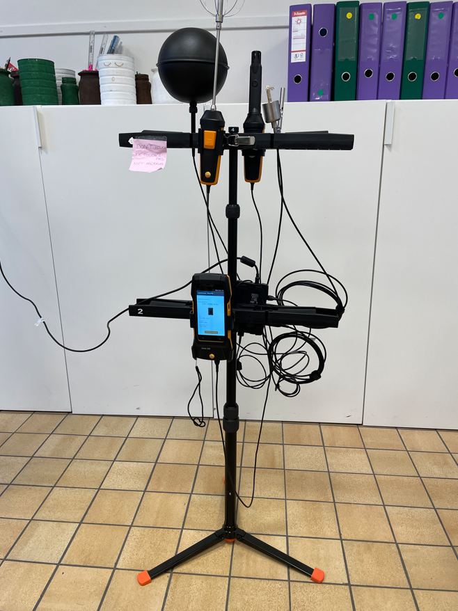 Testo 400 universal climate meter in the classroom for the LEARN project